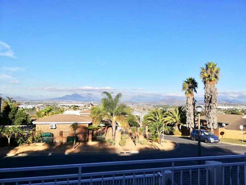 3 Bedroom Property for Sale in Vredekloof Heights Western Cape